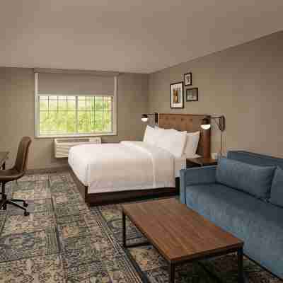 Four Points by Sheraton Chicago Schaumburg Rooms