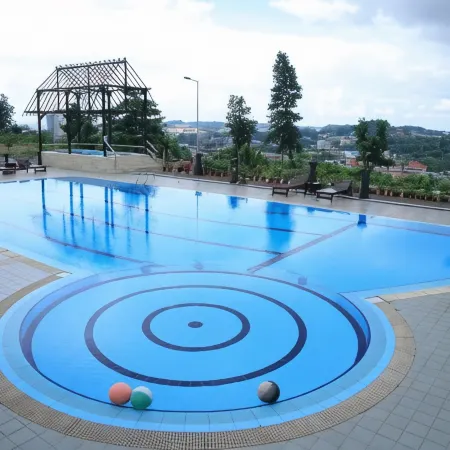 Crown Vista Hotel