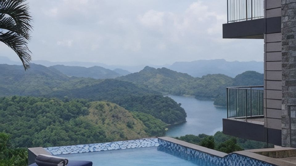 Ragamaya Resort & Spa Munnar