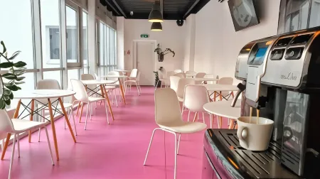 City Center Best Place Apartments Отели рядом со станцией Главная станция Братиславы