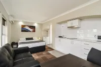 Parkville Place Serviced Apartments Hotel dekat Op Shop 'til You Get Enough