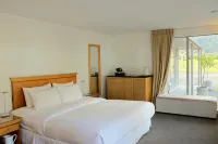 Franz Josef Oasis