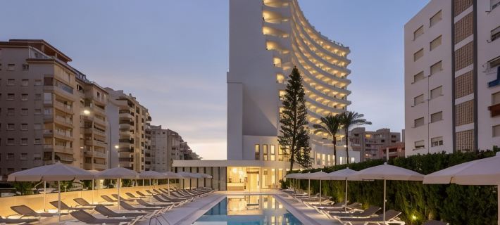 Hotel RH Arena Отели в г. Сафор
