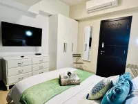 BGC Cozy Condo - Balcony, Pool, Wi-Fi - Suite 8
