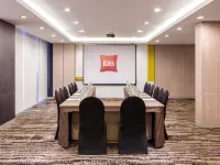 Ibis Hua Hin - Business