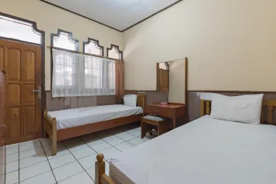 Homestay PKPN Garut Mitra RedDoorz Hotel dekat Basecamp Puncak gunung Sagara via sagara
