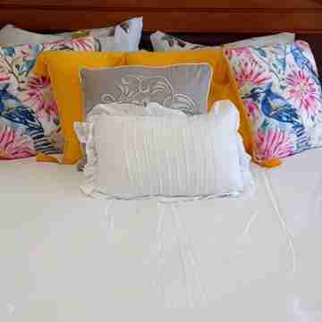 The Upper  Deck  Cozy Private Room 5 minutes away from beach Rooms