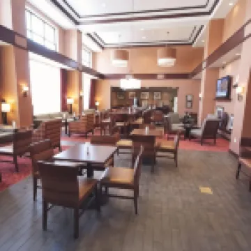 แฮมป์ตัน อินน์แอนด์สวีทส์ ไวน์แลนด์