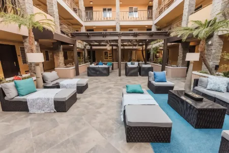 City Express by Marriott Manhattan Beach