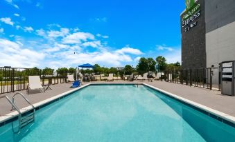Holiday Inn Express & Suites Springdale - Fayetteville Area