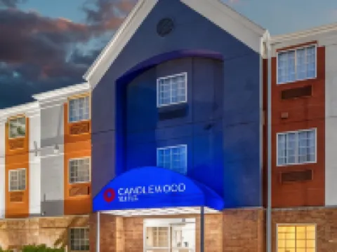 Candlewood Suites ST. Robert by IHG โรงแรมในSaint Robert
