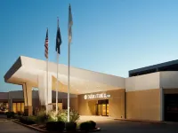 DoubleTree by Hilton Hotel Cincinnati Airport Hotel a 