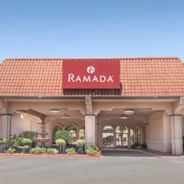 Ramada by Wyndham Fresno North