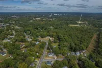 Eclectic Inn Downtown - 2 miles to Sanford Stadium 웨스트사이드 플라자 쇼핑센터 주변 호텔