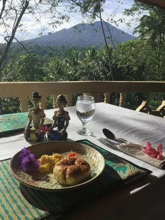 Tangkoko Sanctuary Villa & Spa