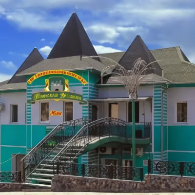 格拉夫斯卡亞烏薩巴飯店 住宿飯店