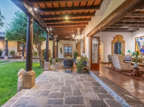 Las Cruces Boutique Hotel