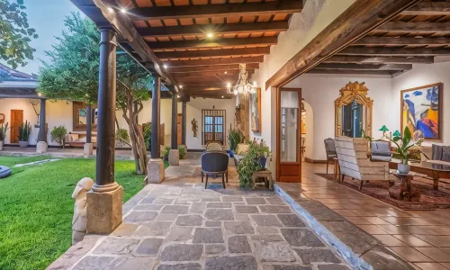 Las Cruces Boutique Hotel