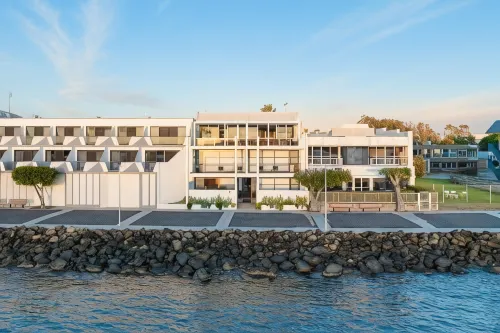 Bay Breeze Boutique Accommodation