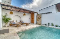 Avasa Brand New 1BR in Canggu  - A Luxury Private Villa By Balinest Villas -  Ferienhäuser