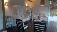 Pole Pole Beach House - Pet friendly