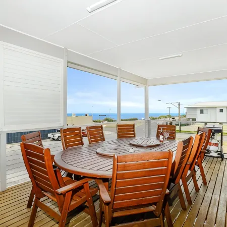 Bayside - Aldinga Beach - C21 SouthCoast Holidays