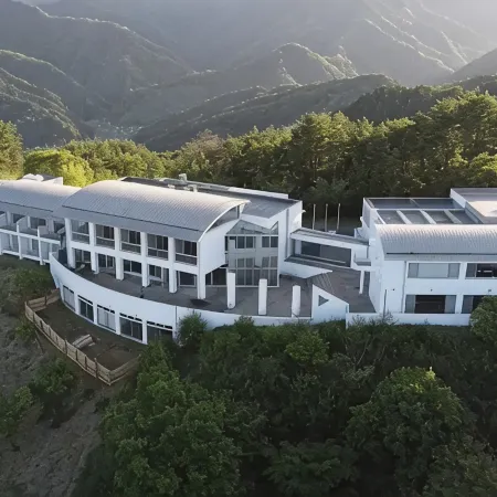 Sanzoku Hotel