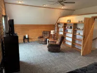 Pond Island Lodge, Orv Trail Access from Drive Way - 무료 와이파이