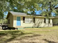 Charming 3-bedroom house on quiet street in delightful Kilgore