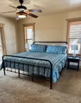 Rustic Mountain Lake Escape
