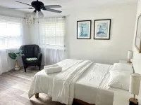 Cozy, Coastal 3-bedroom house in Norfolk!