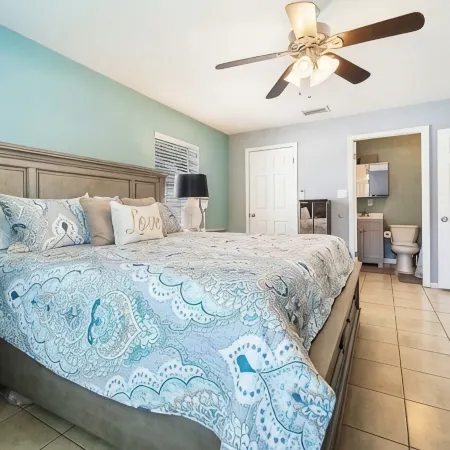CHARMING 3BR POOL SPA home in Midtown Tampa!