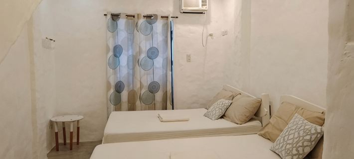 Blue Coco Baler Beach House Hotels in Baler
