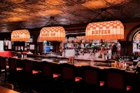 Graduate by Hilton Knoxville - bar