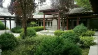 Danfeng Shengyi Hotel - 2 Sao