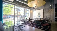 CozySuites at Artistry Indy - Holiday Apartments