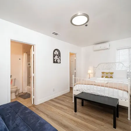 Cozy 2BR/2BA Guest House in Alhambra w/ AC, WiFi, Peaceful Stay