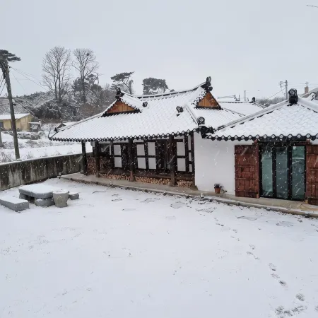 Boryeong Dalitteumyeonkkochipigo Hanok Stay