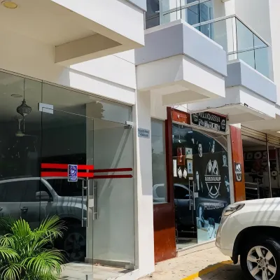 Hotel Bellamar Hotels near Peace Garden