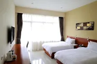 Grand Kanaya Baturraden Hotel Hôtels à : 