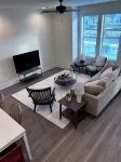 9-Min to Auburn University - Beautiful NEW Townhome Sleeps 9 + Garage - 3성급