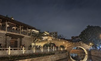 JI Hotel (Guangzhou Shangxiajiu Pedestrian Street, Caihongqiao Subway Station)