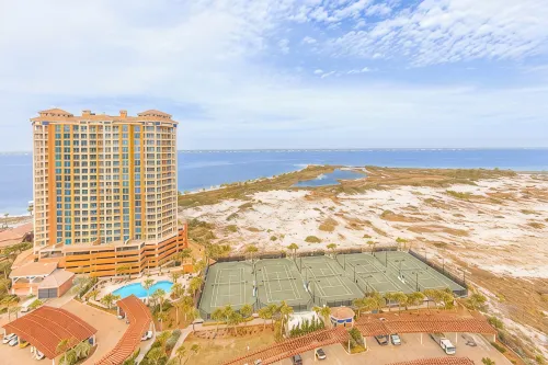 Oceanfront Tower 3 Gulf & Bay View 3-Bedroom 18th Floor Condo in Pensacola Beach - ジャグジー