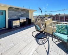 D79 Spacious 5-bedroom house with Roofdeck near Boston!