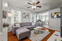 East Hill Oasis  Near Beaches & Downtown - Holiday Apartments