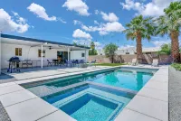 CASA DE ORO -Charming 3-bedroom house in Bermuda Dunes with pool, fire pit - 4-Star