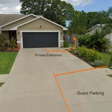 1 bedroom 1 bath apartment, private entrance