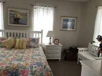 Historic and Quiet St. Joseph Neighborhood: Lovely Comfortable 100 yo Two Story - Kitchen