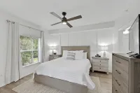 Renovated Naples, FL Condo Coral Falls in Lely Resort with Players Club Option - 4つ星