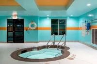 Holiday Inn Express & Suites LATHROP by IHG